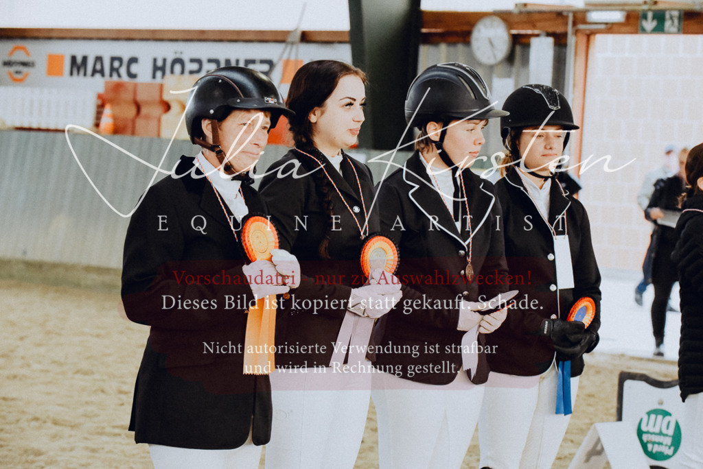 DSC_7393 | Pferde- und Turnierfotografie in Westsachsen. Pferdeportraits, Auftragszeichnungen und intuitive Kunst.