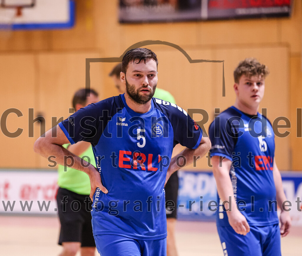 2024-11-09_026_SpVgg_Altenerding_II_gegen_HC_Deggendorf | Erding, Deutschland, 09.11.2024:Handball, Bezirksliga Männer Ost 2024 / 2025, 4. Spieltag, SpVgg Altenerding II gegen HC Deggendorf, Endergebnis: 25:24Foto: Christian Riedel / fotografie-riedel.net