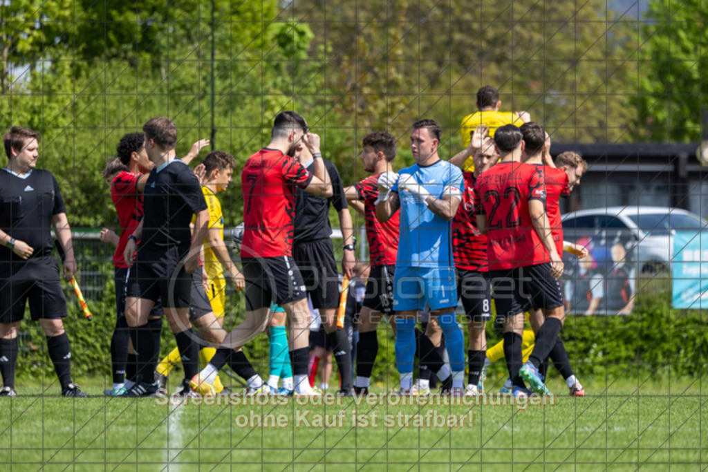 20250427_145938_0051 | #,TSV Bad Boll (rot) vs. SV Waldhausen (gelb), Fussball, Landesliga 2 - wfv, 24. Spieltag, Saison 2024/2025, Rasenplatz, Erlengarten 37, 73087 Bad Boll, 27.04.2025 - 15:00 Uhr,Foto: PhotoPeet-Sportfotografie/Peter Harich