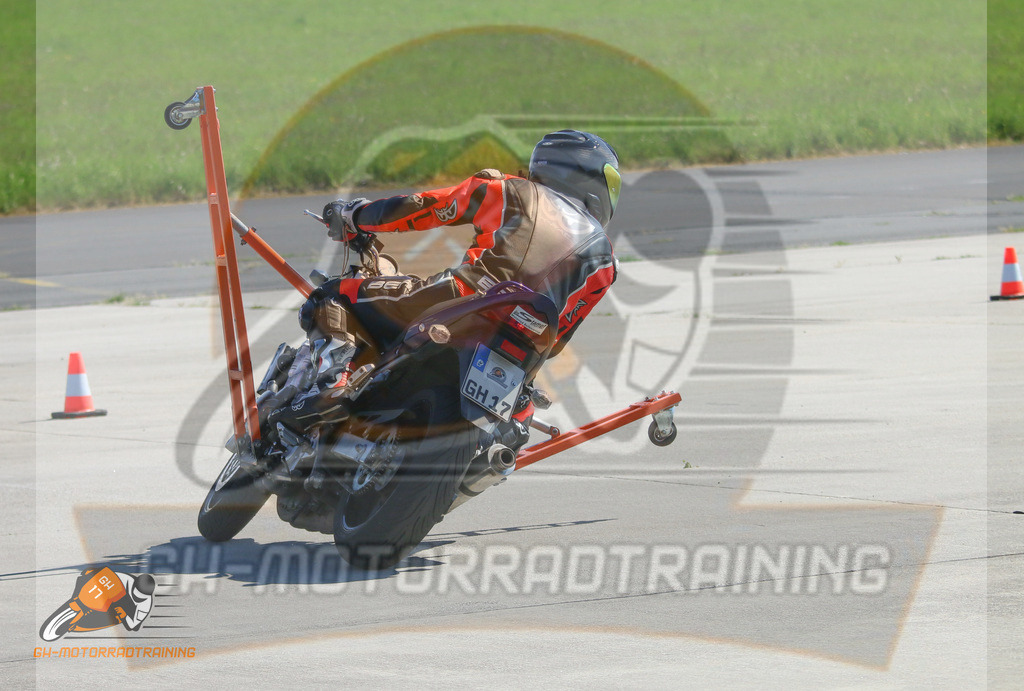 IMG_2395 | gh-motorradtraining-foto.de - Realisiert mit Pictrs.com