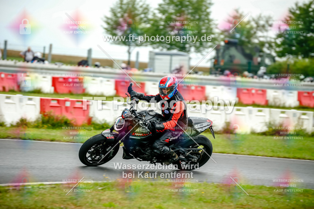 VBK-4152 | Hier findet Ihr Bilder von Touristenfahrten auf der Nürburgring Nordschleife oder von anderen Veranstaltungen die ich besucht habe. Viel Spass beim Durch Schauen 