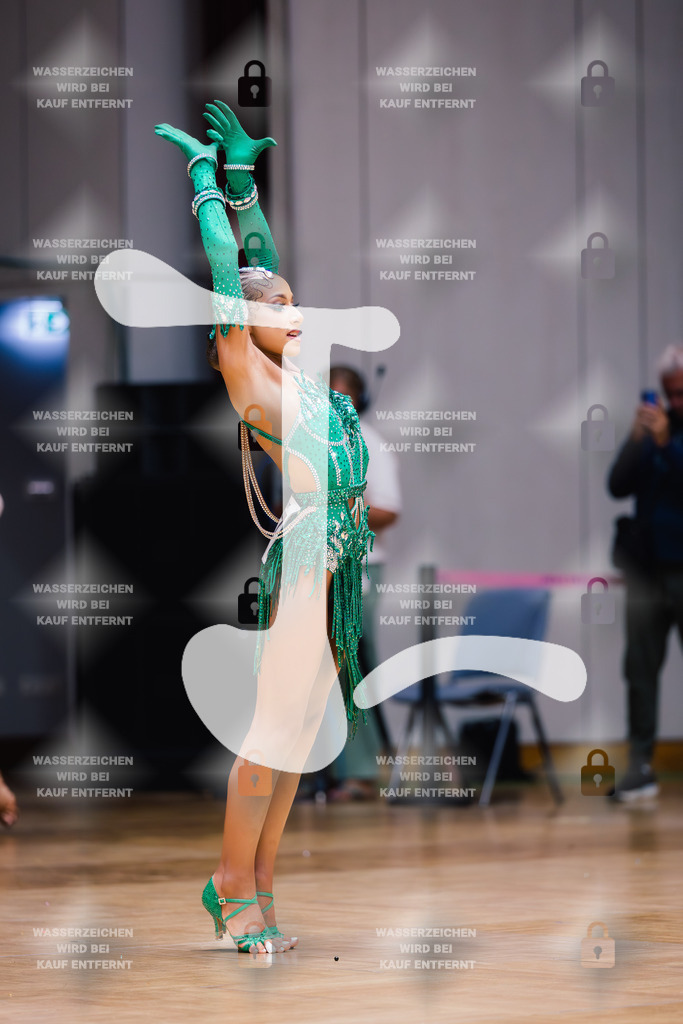 GOC 2025 - WDSF Solo Junior II Latin Female - 2025-08-21-8173 | Webshop for digital downloads and prints of dance sport, event & show photographer Julian Link - Realisiert mit Pictrs.com