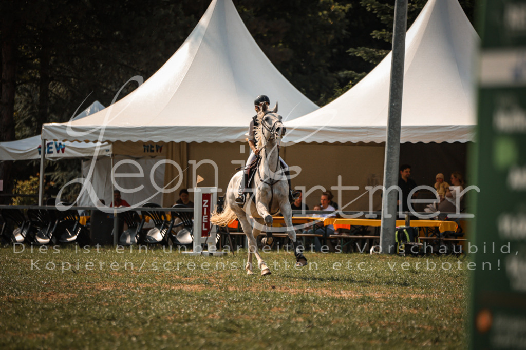 13.FrPfA00069 | Leoni Ertmer Photography - Realisiert mit Pictrs.com