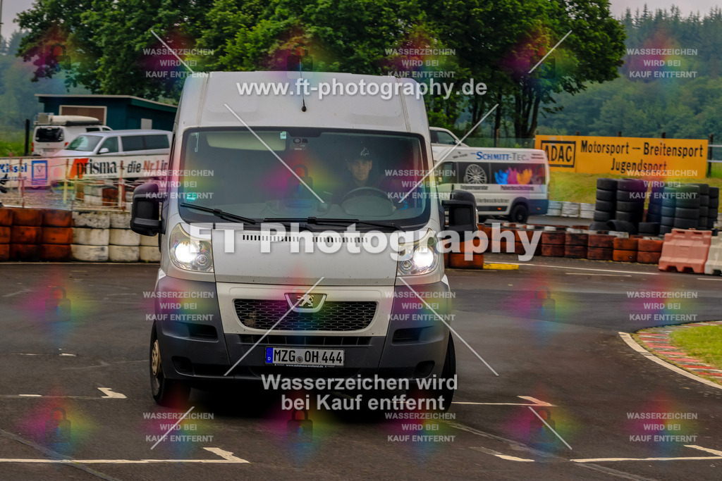 OBK-5176 | Hier findet Ihr Bilder von Touristenfahrten auf der Nürburgring Nordschleife oder von anderen Veranstaltungen die ich besucht habe. Viel Spass beim Durch Schauen 