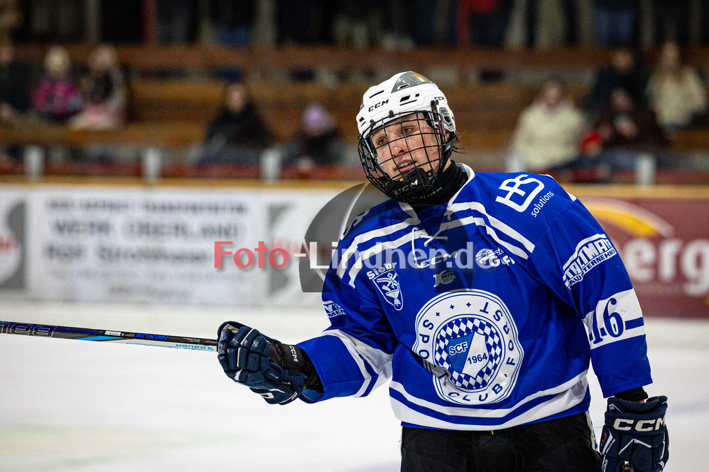 SC Forst NATURE BOYS gegen ESC Hassfurt HAWKS | Eishockey Landesliga Herren Playoffs 2024/25 - Spiel 2 von 4, SC Forst NATURE BOYS gegen ESC Hassfurt HAWKS, 20250222,Simon FEND (Nature Boyz 16) Portrait, Freisteller,2025-02-22 in Peißenberg (Eisstadion Peißenberg)Simon FEND (Nature Boyz 16)Copyright: WolfgangxLindner foto-lindner.de