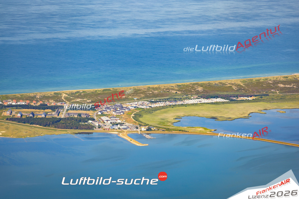 Die Luftaufnahme Rantum - Sylt wurde 2022 vom Flugzeug aus (keine Drohne) erstellt. Hohe Auflösung -für große Poster und Wandbilder geeignet - Garantiert!
