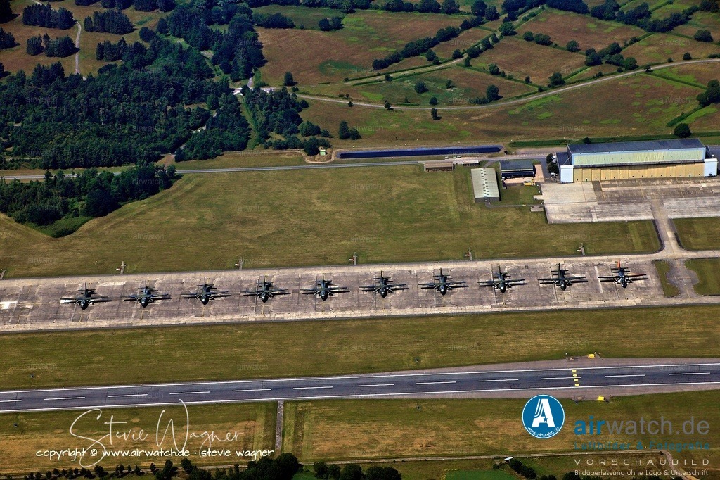 fliegerhorst-hohn-airwatch-wagner_MG_0891 | Entdecken Sie atemberaubende Luftbilder und Fotografien auf airwatch.de - Tauchen Sie ein in eine Welt voller faszinierender Aufnahmen aus der Vogelperspektive.