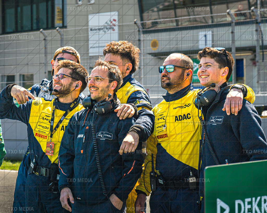 TXM07887 | Exklusive Motorsport-Fotografie aus Leipzig von TXO Media – für Rennfahrer, Teams & Sponsoren. Sausemuth liefert starke Bilder, die Emotion zeigen. Jetzt buchen & glänzen! - Realisiert mit Pictrs.com