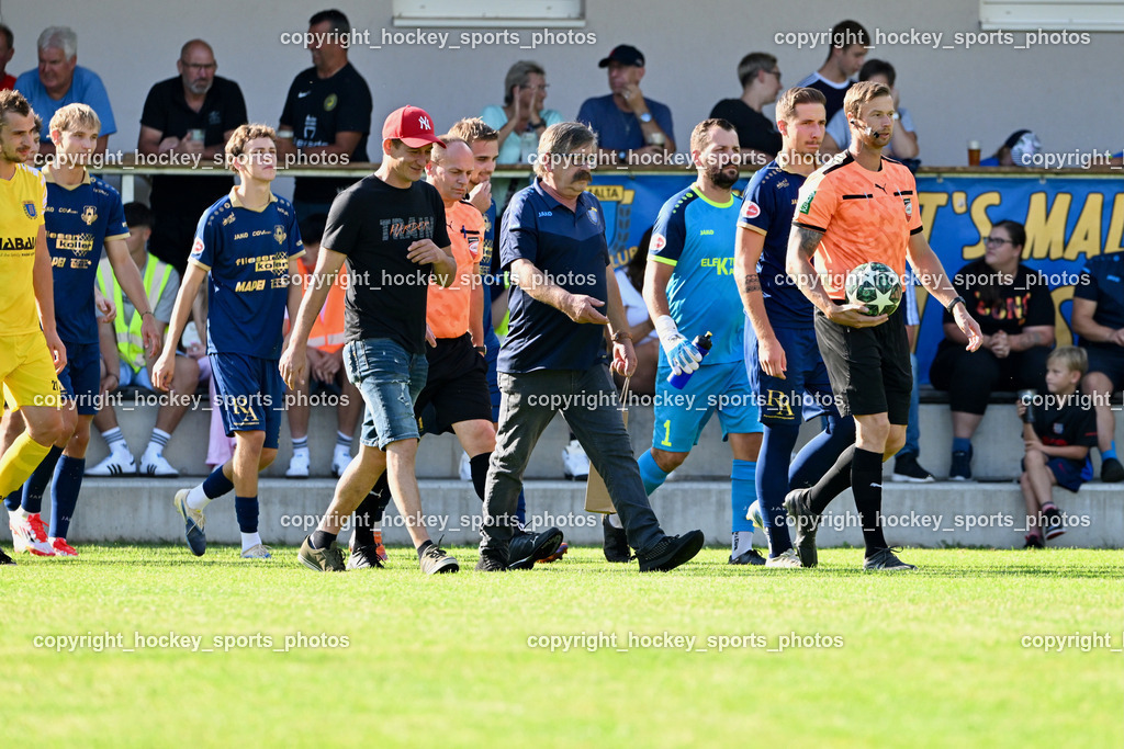 SV Malta vs. ATUS Velden | Obmann SV Malta Robert Kohlbacher, Michael Moser Referee, Stephan Orel Referee, SV Malta vs. ATUS Velden, SV Malta vs. ATUS Velden am 19.08.2025 in Malta (Sportplatz Malta), Austria, (Photo by Bernd Stefan)