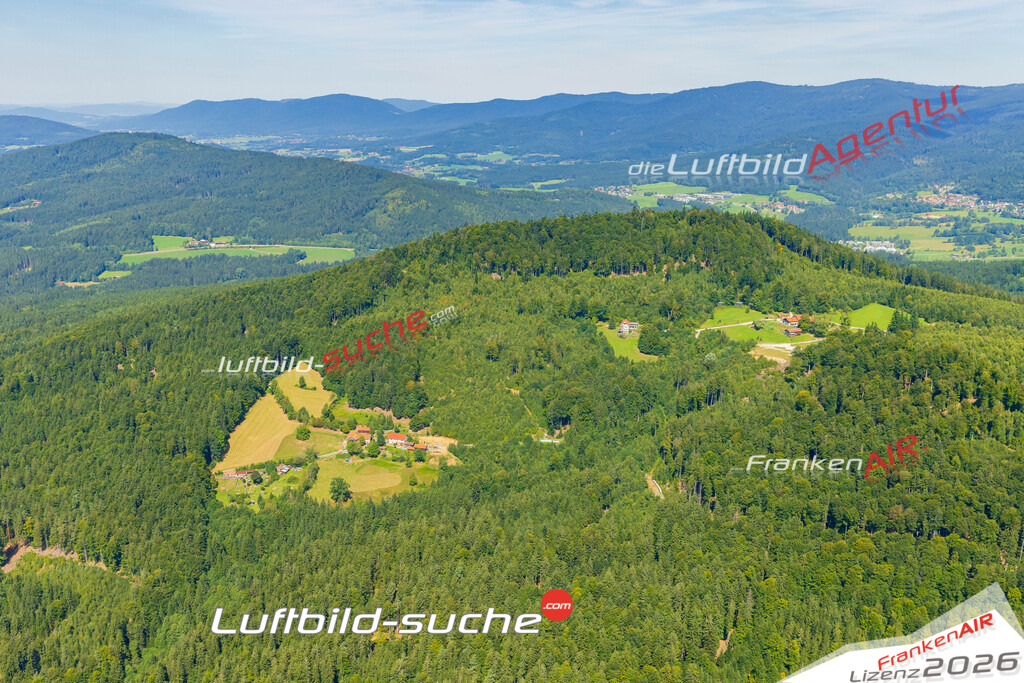 Luftaufnahme von Raschau Bodenmais Bild- Das Luftbild wurde 2025 vom UL-Flugzeug heraus erstellt ( keine Drohne ) - Hochauflösende Luftaufnahme -Nicht vergleichbar mit Google Maps oder Satelittenbilder- Die Geschenkidee !Mit Lizenz und Bildrechte bestellbar