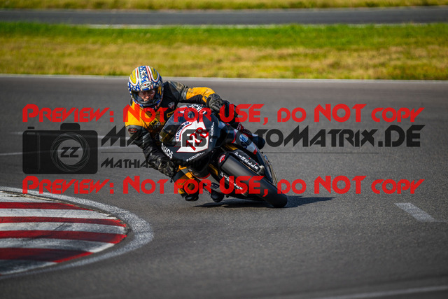 MaZZes_FotoMatrix_240724_6007705_2-646 | ROT