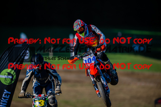 MaZZes_FotoMatrix_220903_9474 | S3