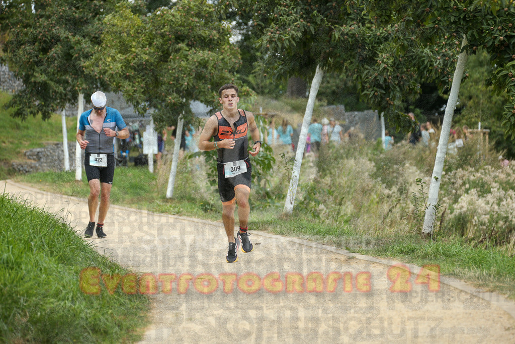 250824_1347_EX1_3656 | Sportfotografie im Rhein-Sieg Kreis, Köln, Bonn, NRW, Rheinland Pfalz, Hessen, etc. Unser Tätigkeitsfeld umfasst den Laufsport vom Volkslauf über den Marathon, Duathlon, Triathon bis zum Ultralauf wie Kölnpfad Ultra oder Schindertrail.