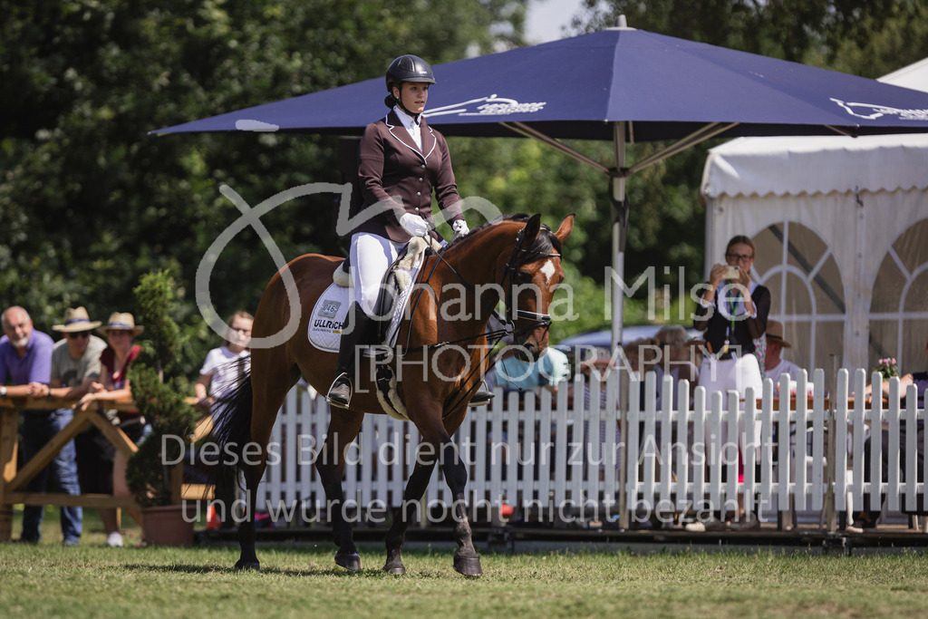 240720_LC_Reiter-WB-119 | Deine schönsten Turniermomente als professionelle Fotos! Entdecke hochwertige Pferdesport-Fotografie im Online-Shop. Jetzt Fotos finden & bestellen!