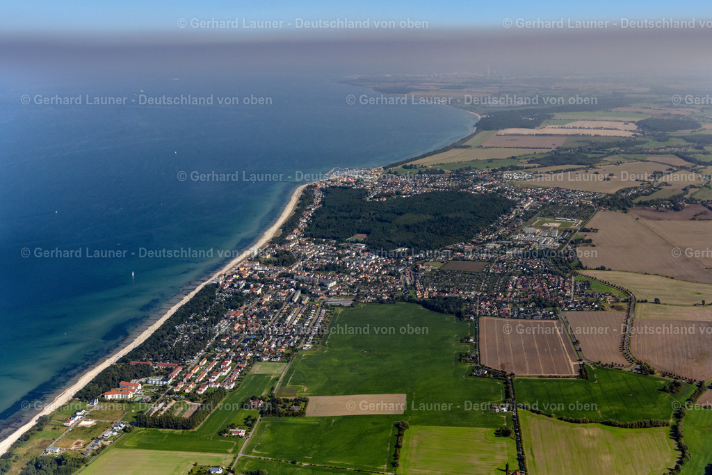 4062134 | KüHLUNGSBORN 08.09.2021 Ortsansicht an der Meeres-Küste in Kühlungsborn im Bundesland Mecklenburg-Vorpommern, Deutschland. // Townscape on the seacoast in Kuehlungsborn in the state Mecklenburg - Western Pomerania, Germany. Foto: Gerhard Launer
