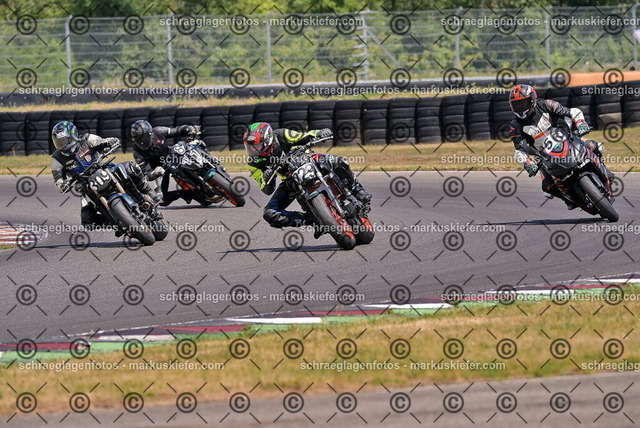 26bt05-1545 | markuskiefer.com - Realisiert mit Pictrs.com