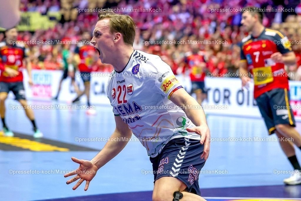 EHF22012602137 | 22.01.2026, Handball, Men's EHF EURO 2026, Spanien - Norwegen, Jyske Bank Boxen in Herning, Dänemark, Main Round:  Tobias Schjolberg Grondahl (Norway #22) jubelnd