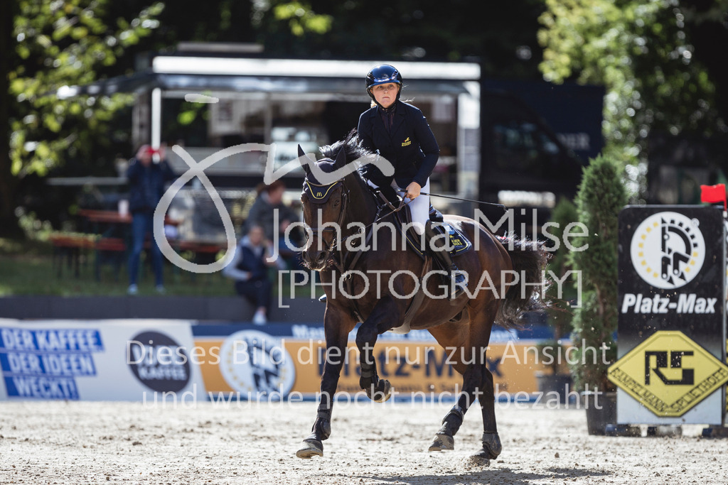 240912_OWLCh_AmateurM-425 | Deine schönsten Turniermomente als professionelle Fotos! Entdecke hochwertige Pferdesport-Fotografie im Online-Shop. Jetzt Fotos finden & bestellen!