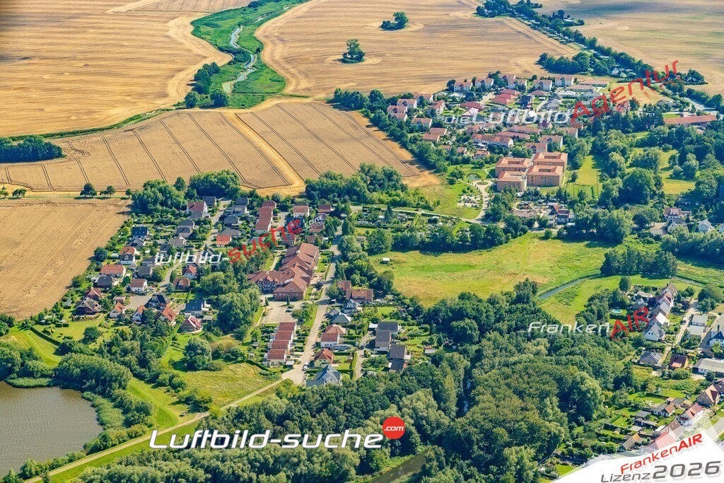 Neue Luftbildaufnahme der Stadt Prohn - Das Luftbild wurde 2025 vom UL-Flugzeug heraus erstellt ( keine Drohnenaufnahme ) - Hochauflösende Luftaufnahme - für Wandbilder und großformatige Ausdrucke geeignet. Das besondere Geschenk!Hier alle&nbsp;Infos zur Lizenzierung der LuftaufnahmeWir fliegen auch dieses Jahr wieder in Ihre Region um Luftbilder zu erstellen.- Luftbild anfragen