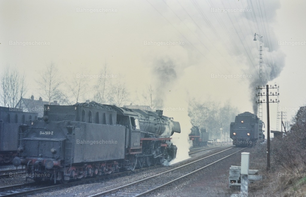 Bild0006 | Stöbern Sie durch einzigartige Aufnahmen und finden die perfekte Aufnahme für jeden Eisenbahnentheusiast! Stellen Sie sich aus einer Reihe von Möglichkeiten wie der Druck auf Leinwände, Fotoposter, Kalender oder Magnetfotos Ihr Geschenk zusammen - Realisiert mit Pictrs.com