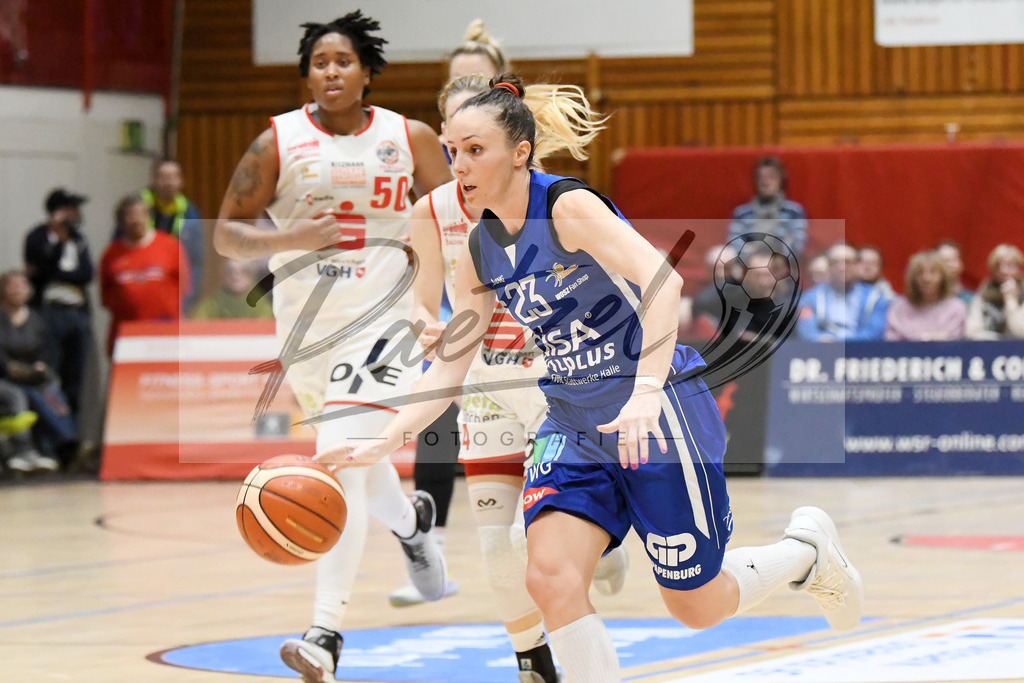 20200126_PANHAL_0107 | Basketball, Frauen: Snezana Aleksic (GISA LIONS SV Halle) in Aktion, am Ball, Einzelaktion beim Spiel der Toyota DBBL zwischen GiroLive-Panthers Osnabrück vs. GISA LIONS SV Halle am 26.01.2020 im Panthers Dome in Osnabrück, Deutschland.(Foto von Nico Paetzel) - Realisiert mit Pictrs.com