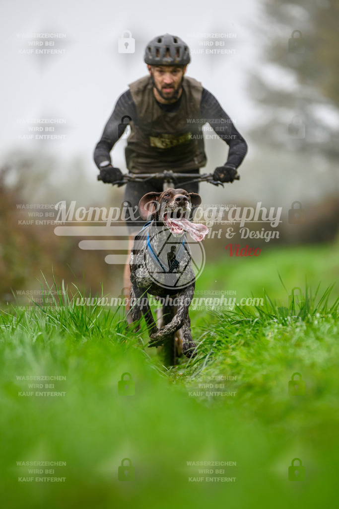 MompixPhotography_20TSB_E8_DS1-8 | PayLife
