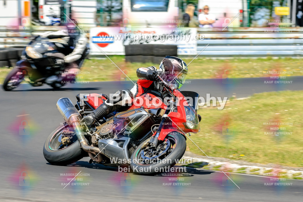 _OTO2289 | Hier findet Ihr Bilder von Touristenfahrten auf der Nürburgring Nordschleife oder von anderen Veranstaltungen die ich besucht habe. Viel Spass beim Durch Schauen 