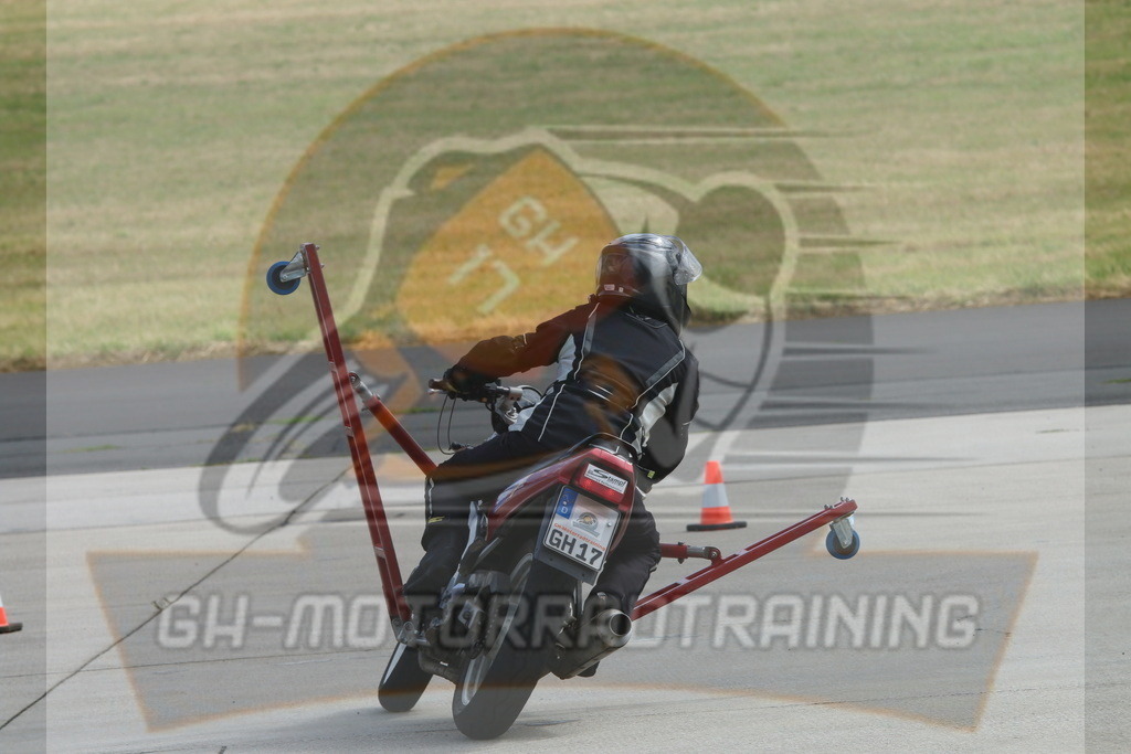 IMG_3464 | gh-motorradtraining-foto.de - Realisiert mit Pictrs.com