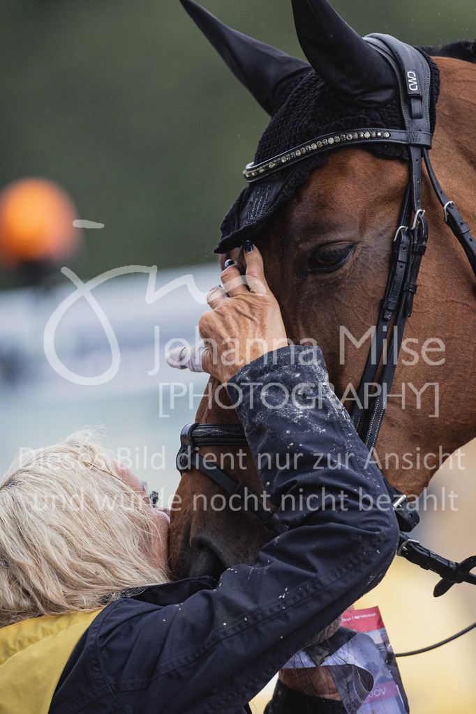 230727_BHO_M1-Spr_1-433 | Deine schönsten Turniermomente als professionelle Fotos! Entdecke hochwertige Pferdesport-Fotografie im Online-Shop. Jetzt Fotos finden & bestellen!