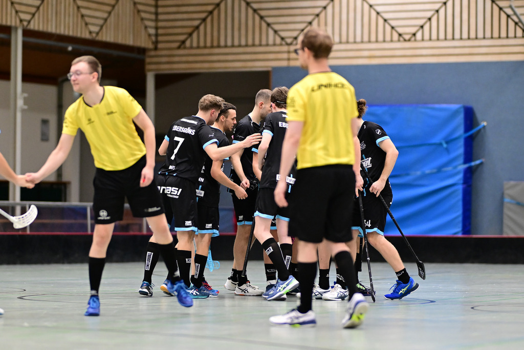 Floorball I Herren I Saison 2024-2025 I 2. FBL Herren Nord-West I 9. Spieltag I MTV Mittelnkirchen - TSV Tollwut Ebersgöns | Der Sportfotograf. - Realisiert mit Pictrs.com