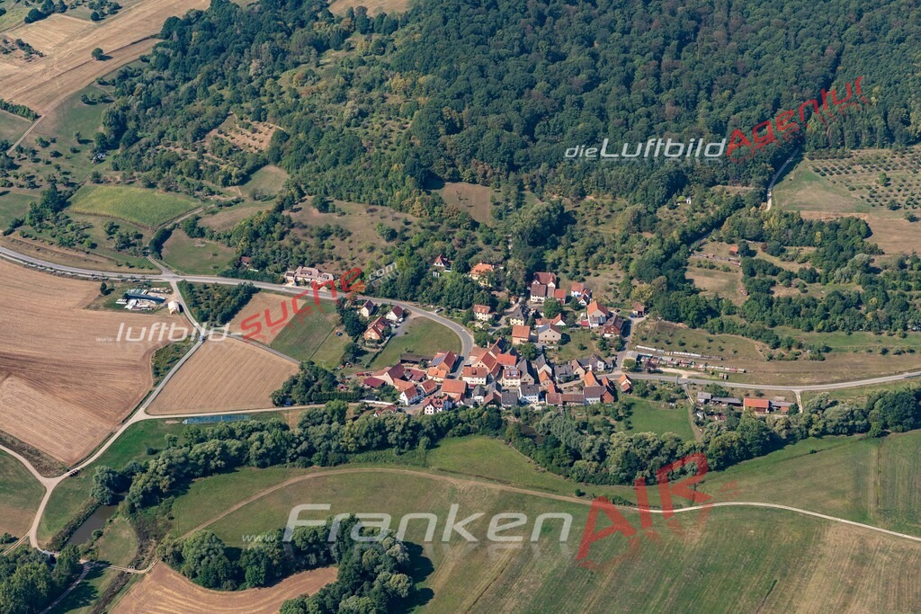 aktuelles Luftbild von  Daschendorf - Luftaufnahme wurde 2019 von https://frankenair.de mittels Flugzeug (keine Drohne) erstellt.