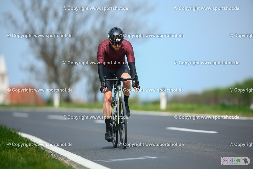 598_TRA56745 | Neusiedlersee Radmarathon 2026@sportshot_your_pictrs #yourpictures#roadtowm2029 #nrm #neusiedlerseeradmarathon #neusiedlersee #neusiedlerseetourismus #burgenland #mörbisch #nrm26 #burgenlandtourismus #voglundco #poweredbyburgenlandtourismus #radsport #rad #marathon #ucigranfondo #visitburgenland #ucigranfondoworldseries