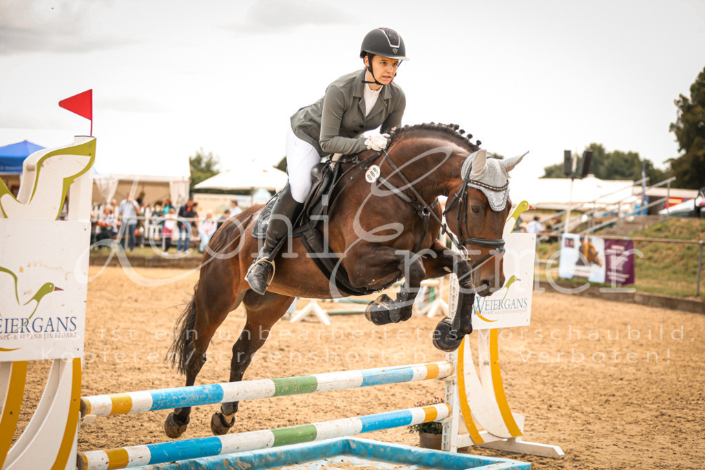 06.SoSpWB00374 | Leoni Ertmer Photography - Realisiert mit Pictrs.com