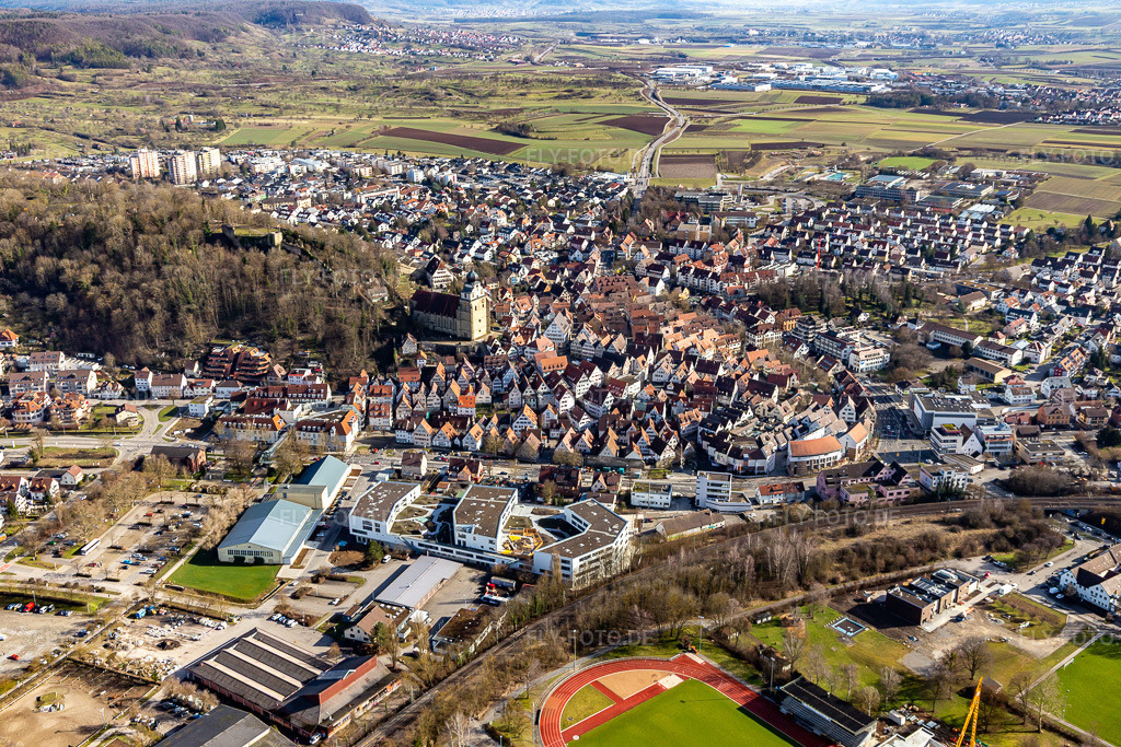 Luftbild: Stadtansicht aus Norden in Herrenberg im Bundesland Baden-Württemberg in Deutschland. Foto: IMG_125192.jpg vom 20.02.2021 durch Werner Riehm/FLY-FOTO.de