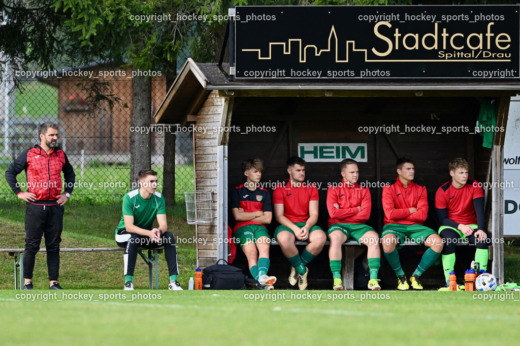 FC ASKÖ Gmünd vs. Union Matrei  | Spielerbank FC Gmünd, Headcoach FC Gmünd Rudolf Schönherr, Individualtrainer FC Gmünd Leonard Horvat, FC ASKÖ Gmünd vs. Union Matrei , FC ASKÖ Gmünd vs. Union Matrei  am 21.09.2024 in Gmünd (Sportplatz Gmünd), Austria, (Photo by Bernd Stefan)