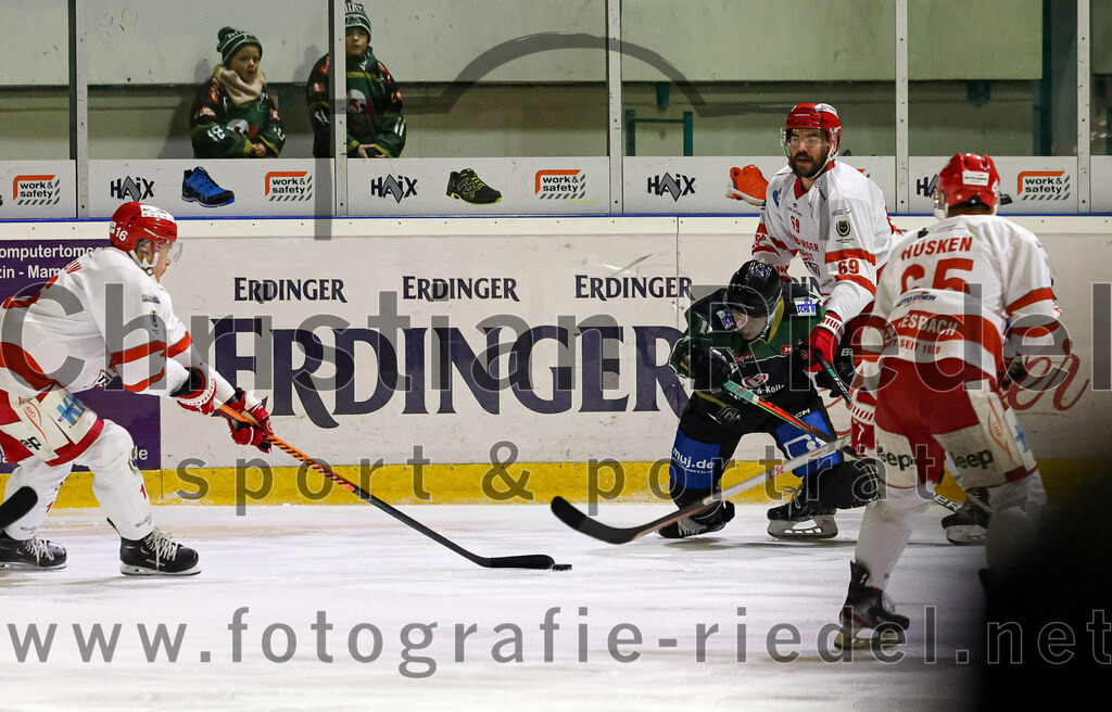 2023-03-14_025_TSV_Erding_gegen_TEV_Miesbach | Erding, Deutschland, 14.03.2023:
Eishockey, Bayernliga Playoffs 2022 / 2023, Halbfinale, TSV Erding gegen TEV Miesbach, Endergebnis: 5:3

Foto: Christian Riedel / fotografie-riedel.net