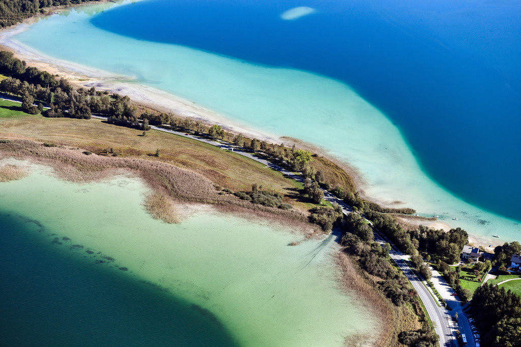 dr__0010501.jpg | MATTSEE 27.09.2018 Uferbereiche am Seegebiet des in Mattsee in Salzburg, Österreich. // Riparian areas on the lake area of in Mattsee in Salzburg, Austria. Foto: Daniel Reiter