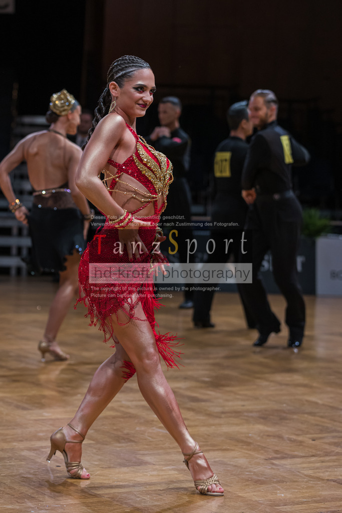 20250820_WDSF-Open-Latin-Rising Stars_1922 | Tanzsportbilder, Standardtanz, Lateintanz, WDSF, DTV, LTVB, dancecomp, goc, hessen tanzt, blaues band der spree, walzer, tango, wiener walzer, slowfox, quickstepp, samba, rumba, cha-cha-cha, paso doble. jive, hd-kroft photography, turniertanzsport