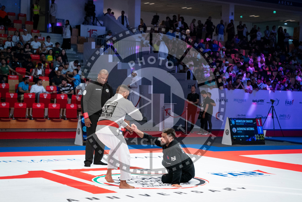 20231106PBB1375 | Fighters compete during the AJP World Master Championship in the Mubadala Arena in Abu Dhabi, Arab United Emirates, on November 6, 2023.