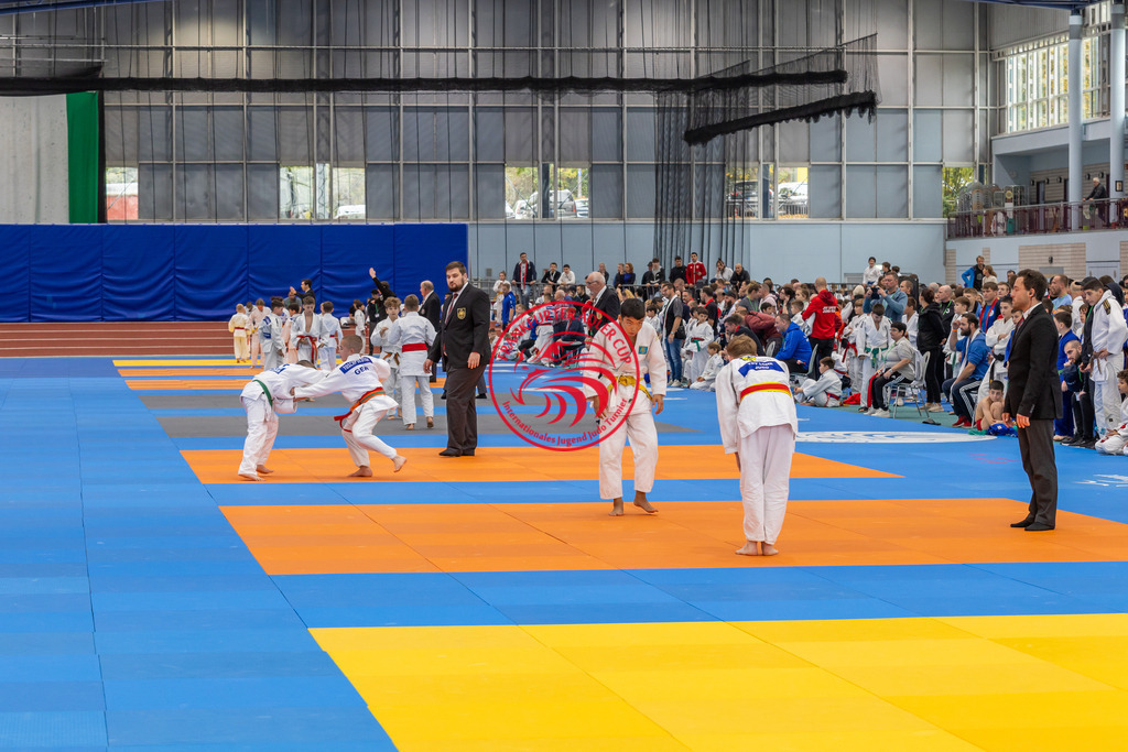 Internationaler Adler Cup 2024 | Foto vom Internationalen Adler Cup Judo Turnier im Sport- und Freizeitzentrum Kalbach im Oktober 2024 - Realisiert mit Pictrs.com
