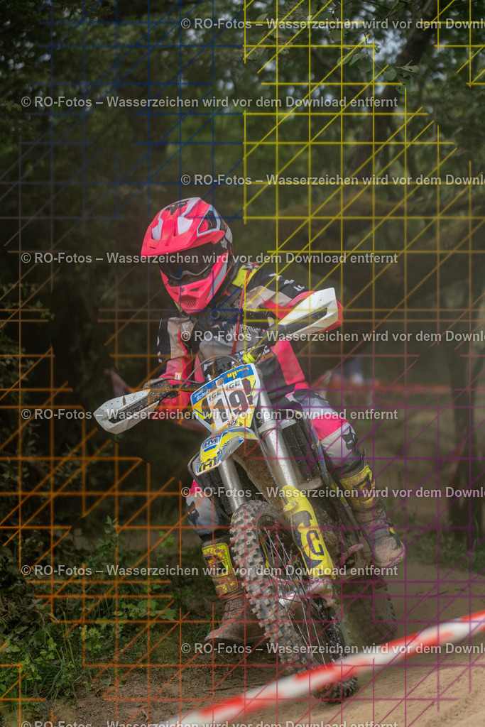 Niederwürzbach 4 Lauf-1363 | Sportfotografie von RO-Fotos: Motorsport, Motocross, Enduro, Laufveranstaltungen und Triathlon. Professionelle Fotos von Sportlern und Events. - Realisiert mit Pictrs.com