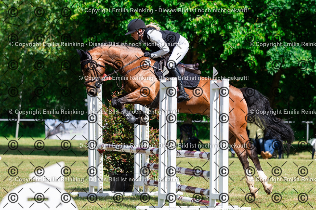 CL5A5629 | Emilia Reinking Fotografie - Realisiert mit Pictrs.com