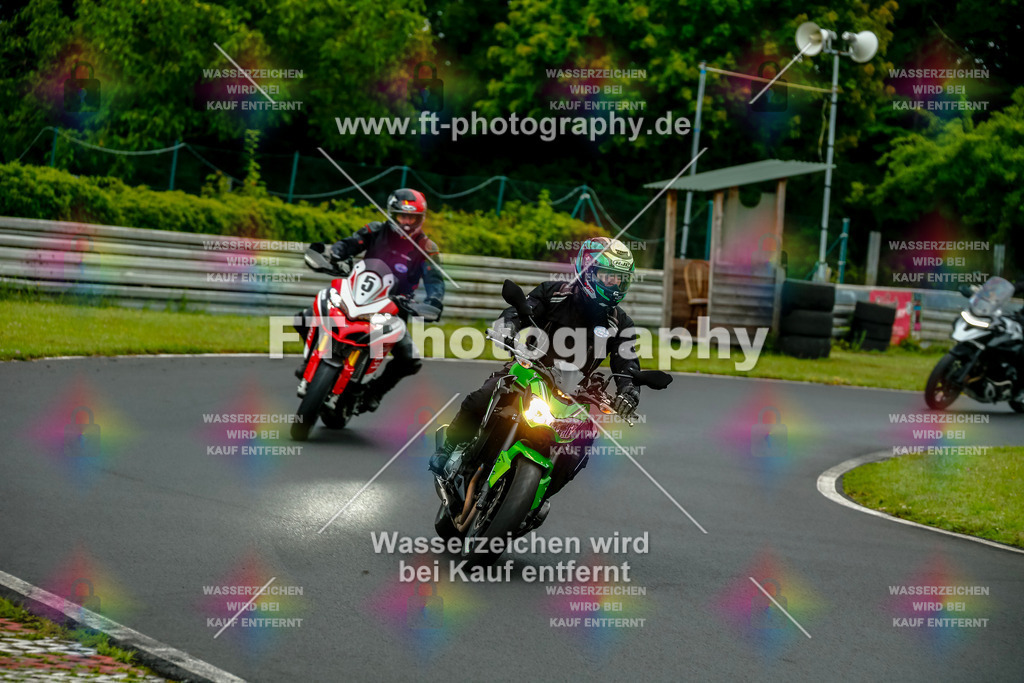 VBK-3589 | Hier findet Ihr Bilder von Touristenfahrten auf der Nürburgring Nordschleife oder von anderen Veranstaltungen die ich besucht habe. Viel Spass beim Durch Schauen 