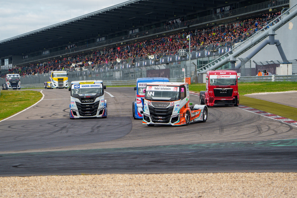 A7407050 | 13.07.2024 Goodyear FIA European Truck Racing Championship (ETRC) NürburgringBild: #44 Steffi Halm (DE) im Kampf um die ersten vier Plätze mit  #38 JOSÉ EDUARDO RODRIGUES (Portugal), #1 Norbert Kiss (DE) und #2 Jochen Hahn - Realisiert mit Pictrs.com
