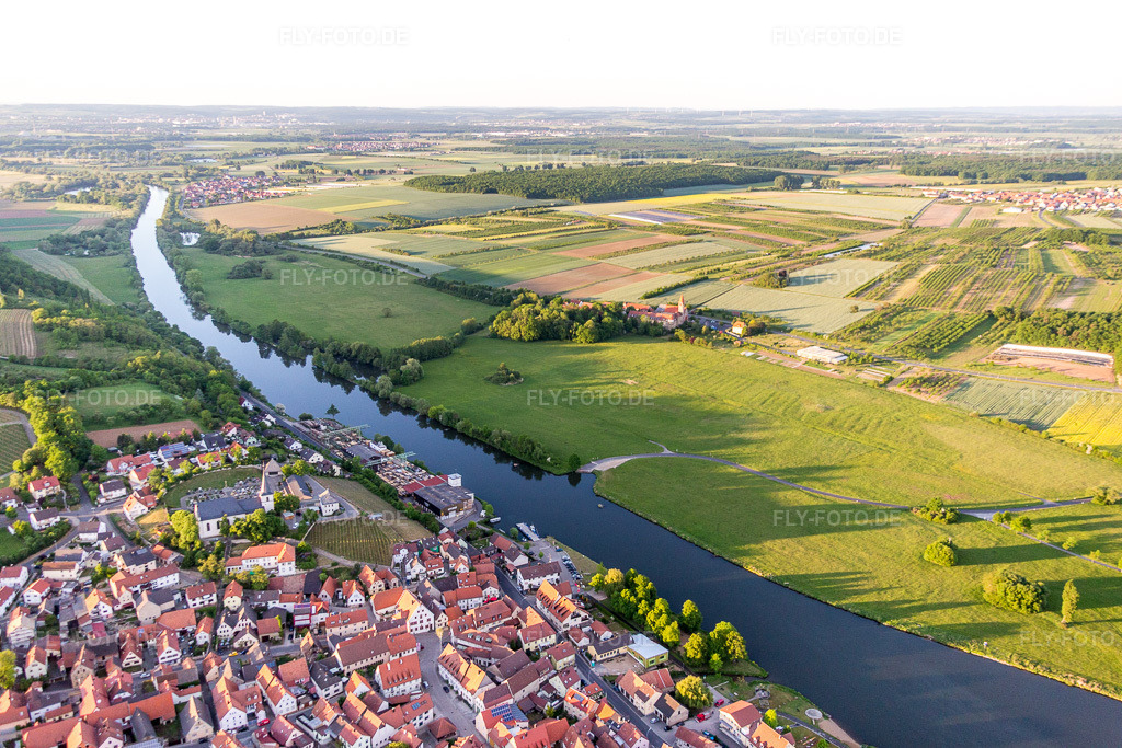 Luftbild: Fluß- Uferbereichen des Main in Wipfeld im Bundesland Bayern in Deutschland. Foto: IMG_079165.jpg vom 15.05.2015 durch Werner Riehm/FLY-FOTO.de