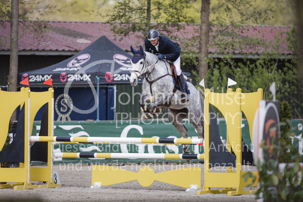 220426_Mühlen_SprPfA2-218 | Late Entry Mühlen
26.04.2022
02 Springpferde-A** 4-6j