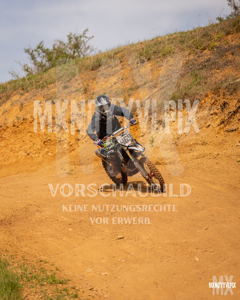 866A4002 | mxndyyvipix