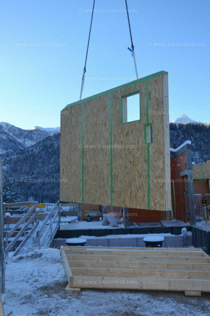 bib-lg09-holzbau-0013 | Nach LV-Leistungsgruppen sortierte Detailfotos über den Bau eines Hauses. Alle Hausbau-Bilder direkt vom Urheber und Autor der Website Haus-Selber-Bauen.com