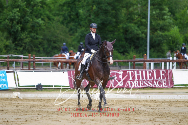 DKP40759 | Turniersportfotografie; Pferdefotografie; Dressurfotografie