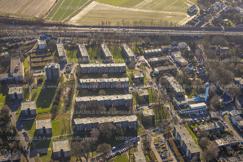 Bochum240103509 | Luftbild, Hochhaus Wohnsiedlung Reihenhäuser Luchsweg und Rebhuhnweg, an der Autobahn A448, Langendreer, Bochum, Ruhrgebiet, Nordrhein-Westfalen, Deutschland